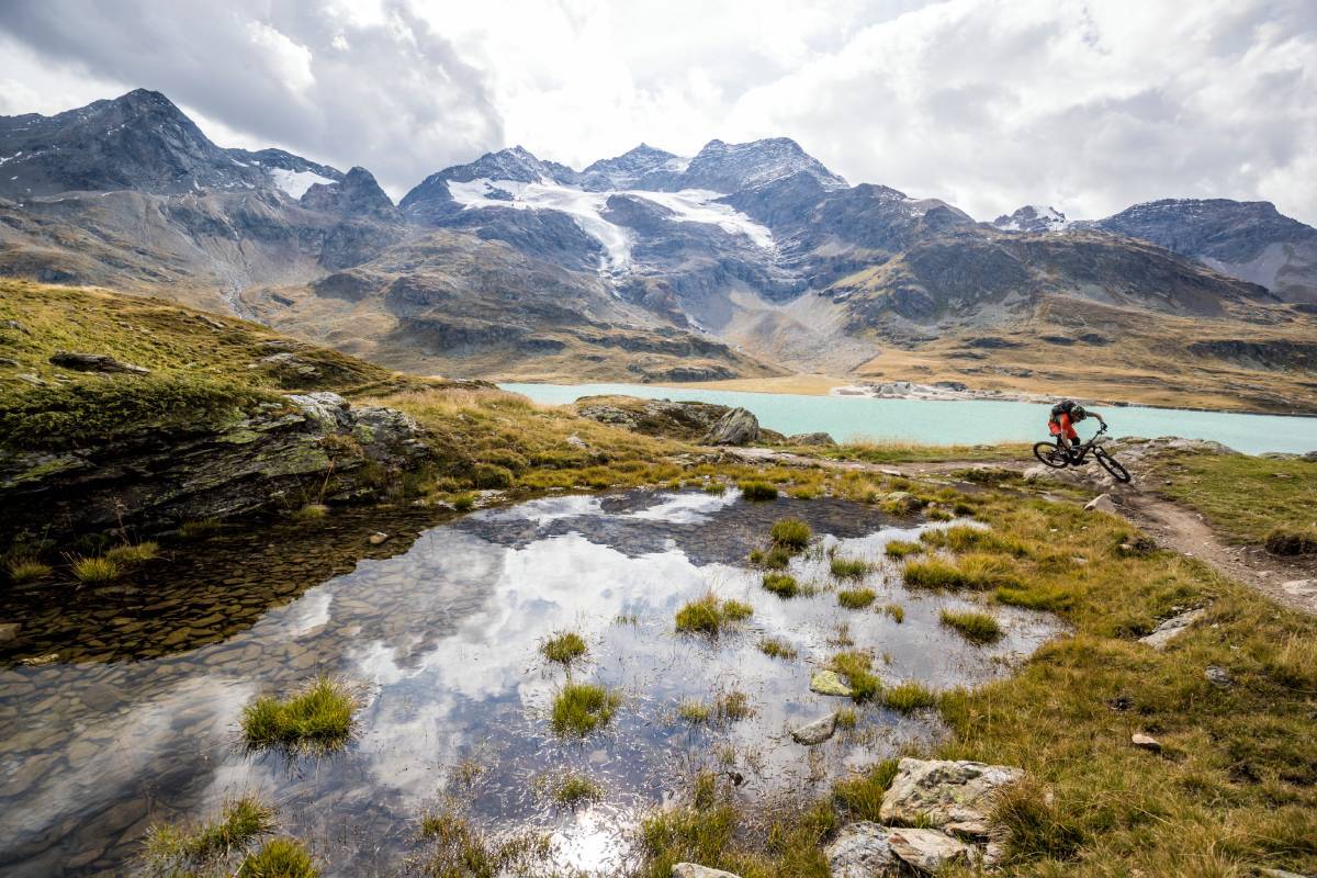 Lago Bianco sul passo del Bernina