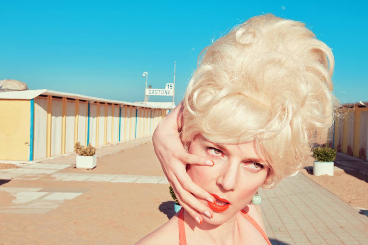 Gastone 19, Last Paradise della fotografa canadese Kourtney Roy.