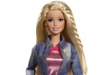 Anche Barbie, dopo anni e anni ti tacchi alti ha deciso di abbandonarli in favore un paio di più comode ballerine.. sperando che queste, per la gioia di tutte le bambine, rimangano ben salde ai piedi della bambola...
