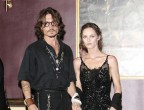 Johnny Depp ha trovato il modo per non dimenticare (almeno per un po