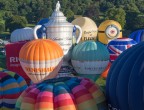 A Bristol tutto è pronto! Le mongolfiere, una vicina all