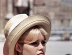 E Dio creò la donna: questo il titolo (profetico) del film che nel 1956 consacrò Brigitte Bardot come sex symbol a livello mondiale. Conturbante e spregiudicata l