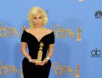 Sorpresa della serata è stata Lady Gaga, non solo per il suo Golden Globe ma anche per il nuovo look sempre più sobrio ed elegante. Per la serata ha infatti optato per uno stile alla Marilyn Monroe grazie all