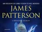 Periodo infernale per
il Presidente degli
Stati Uniti Harrison Tucker: è diventata
di dominio pubblico
la sua relazione extraconiugale. Il Presidente avrebbe bisogno dell’appoggio di sua moglie Grace. Che, però, all’improvviso scompare. L’agente segreto Sally Grissom
fa di tutto per trovarla e riportarla a casa sana e salva. Ma non è scontato che ci riesca. La First Lady è scomparsa
di James Patterson
e Brendan Dubois (Longanesi, 16,80 euro), un thriller che fa riflettere sulle persone che detengono il potere nel mondo.
