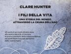 Clare Hunter, artista e curatrice tessile, dedica al ricamo il suo libro d’esordio, I fili della vita (Bollati Boringhieri, 18 euro). Un mix tra storia e testimonianza, che si muove attraverso i secoli per ricostruire figure di donne che hanno affidato al ricamo messaggi preziosi, segreti, ricordi, emozioni. Dai lavori della regina di Scozia Maria Stuarda, che rappresenta col filo la propria storia, agli scialli coi nomi dei figli scomparsi ricamati dalle madri argentine, un libro insolito, da sorseggiare lentamente come una tazza di tè.