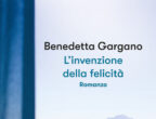 Benedetta, sceneggiatrice napoletana, decide di ospitare in casa propria nonna Elisa, novantasettenne, per evitarle di finire in un rsa. Tifosissima del Napoli, l’anziana entra in rotta di collisione con il marito della nipote, che è juventino, si appropria dell’iPad per vedere le partite e così approda sui social diventando subito un’influencer. Sarà lei
a trascinare Benedetta in un’avventura emozionante, che le svelerà un modo più pieno di abbracciare la vita. L’invenzione della felicità di Benedetta Gargano (Solferino,
17 euro), sceneggiatrice di Un posto al sole.
